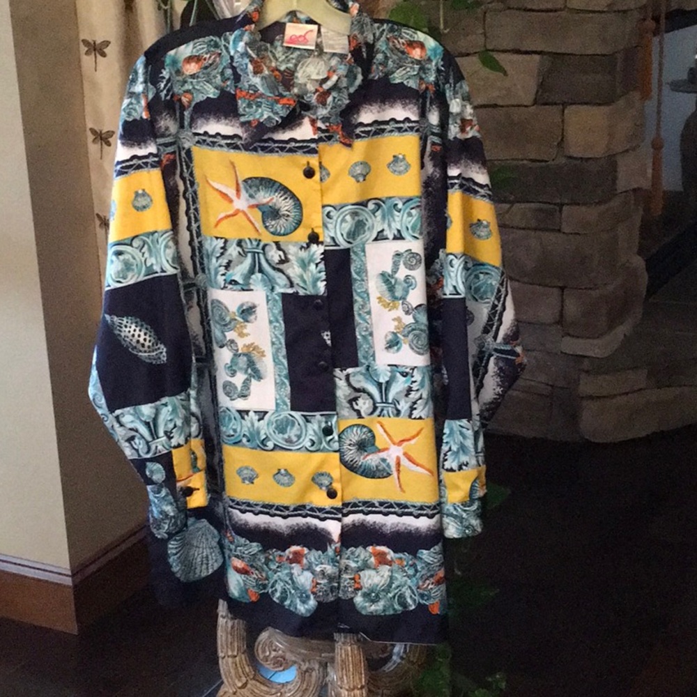 EOS tropical blouse size 18 W side slits great shp